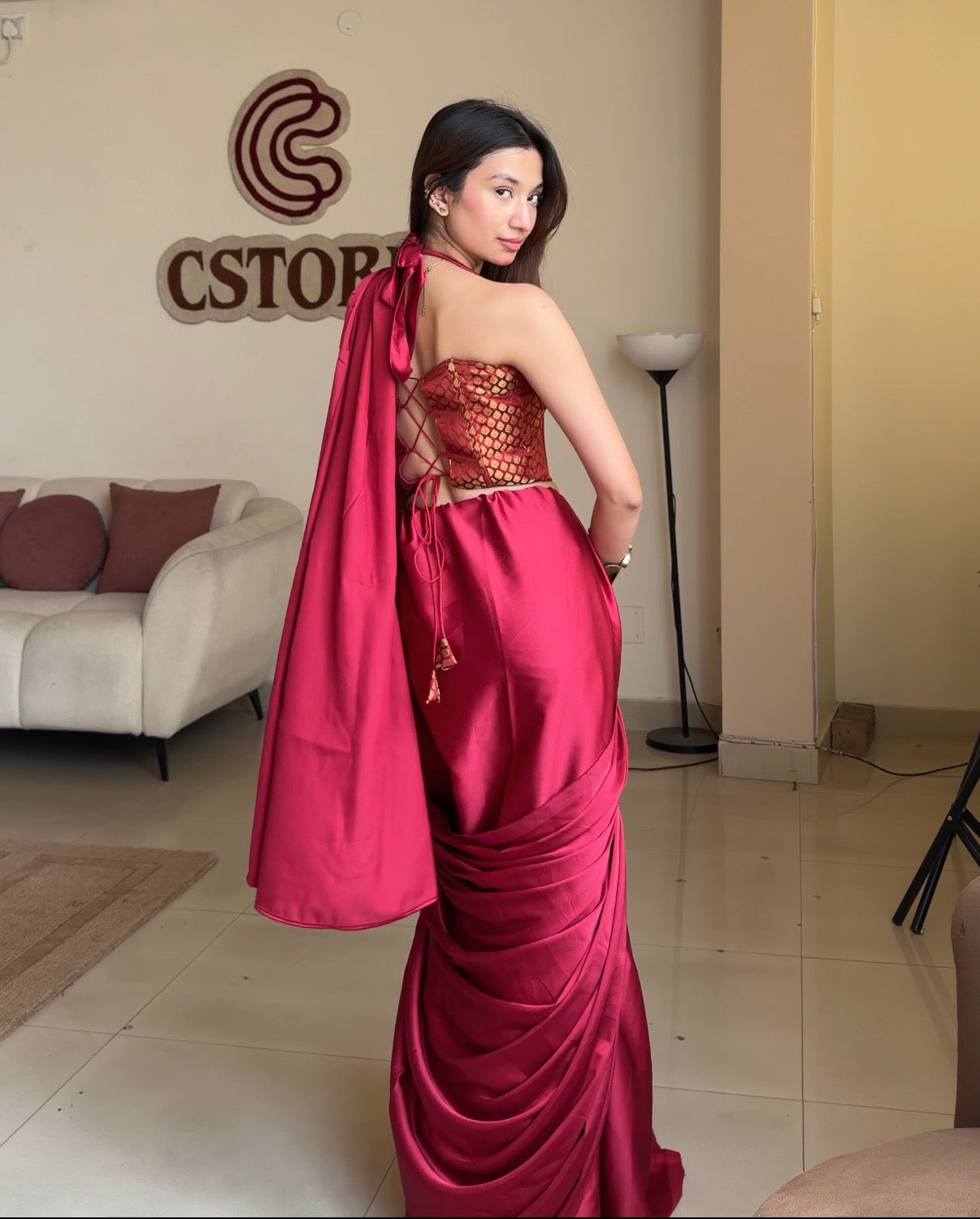 Laal mehfil saree