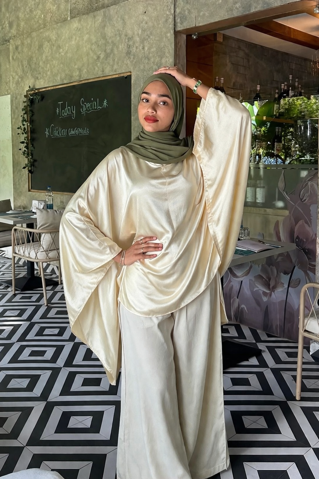Ivory kaaftan