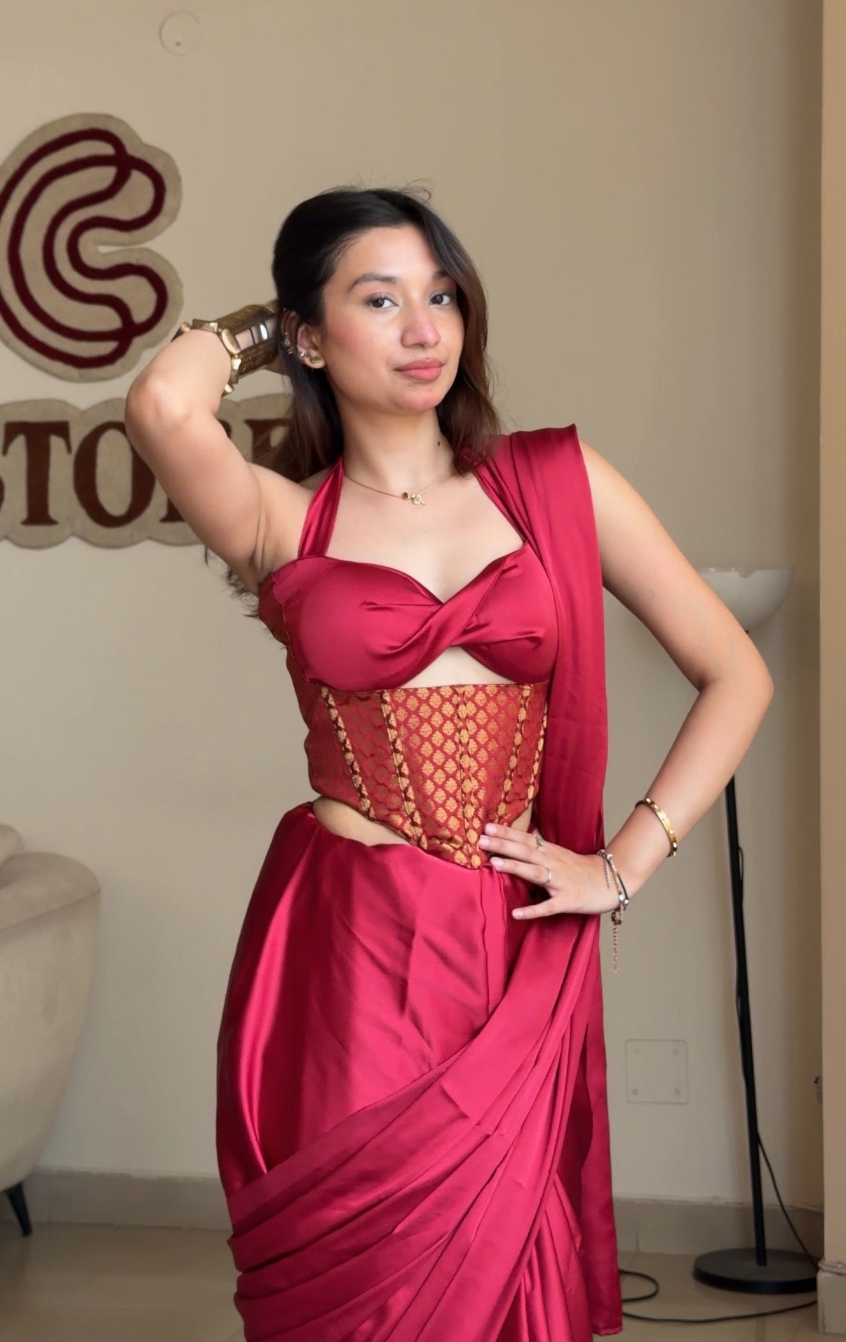 Laal mehfil saree