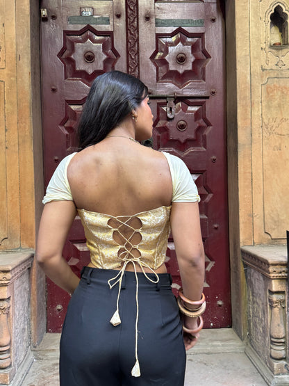Nia