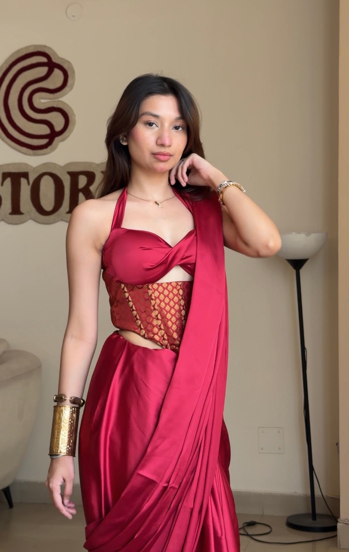 Laal mehfil saree
